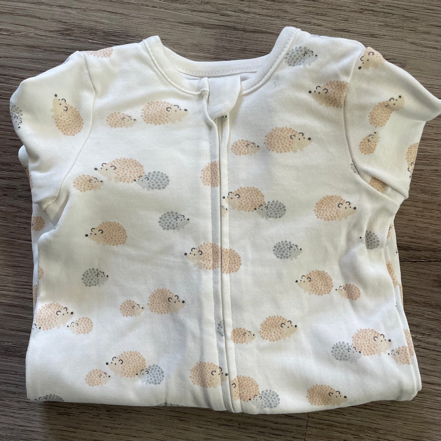 Ivory Hedgehogs 2- Way Zip Sleep & Play
